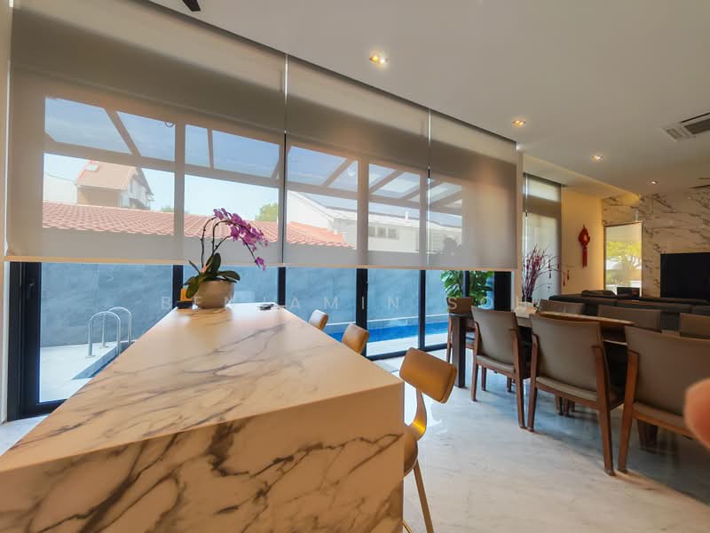 LOCATION LOCATION LOCATION, SIGLAP STREET LINED WITH BUNGALOWS AND SEMI-Ds, 8 Bedrooms, 7,545 sqft, Semi-Detached House For Sale, by Benjamin Soh, 500192684 - Interior - PropertyGuru.com.sg