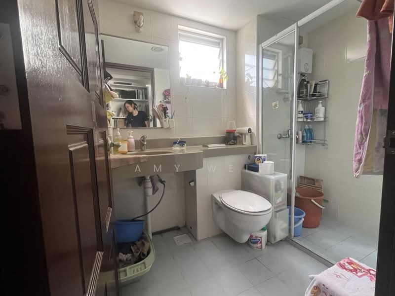 269A Compassvale Link, 269A Compassvale Link, 3 Bedrooms, 969 sqft, HDB Flat For Sale, by Amy Wei, 500192685 - Bathroom - PropertyGuru.com.sg