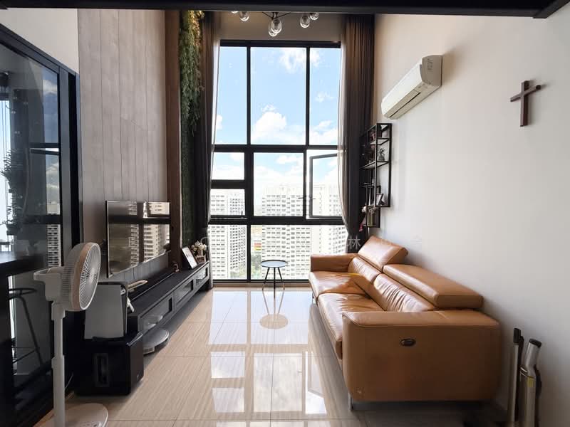Lush Acres, 5 Fernvale Close, 3 Bedrooms, 1,130 sqft, Executive Condominium For Sale, by Eric Lim 林勇合, 500192697 - Living Room - PropertyGuru.com.sg
