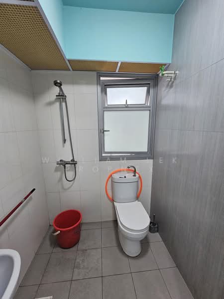 232C Sumang Lane, 232C Sumang Lane, 1 Bedroom, 409 sqft, HDB Flat For Sale, by William Lek Propnex, 500192705 - Bathroom - PropertyGuru.com.sg