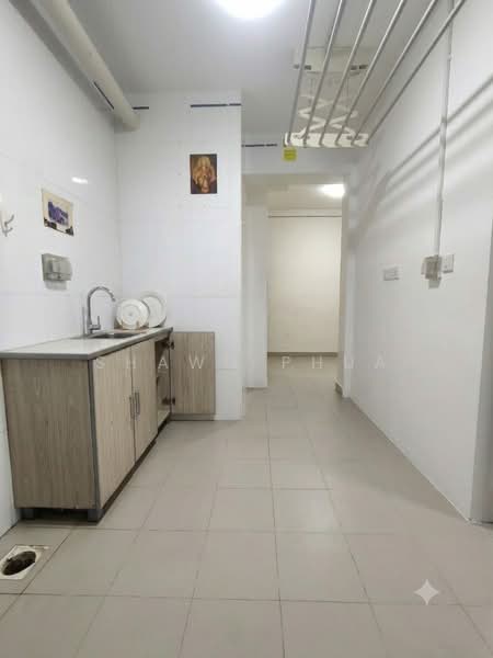 462C Blossom Spring @ Yishun, 462C Yishun Avenue 6, 1 Bedroom, 506 sqft, HDB Flat For Sale, by Shawn Phua, 500192716 - Kitchen - PropertyGuru.com.sg
