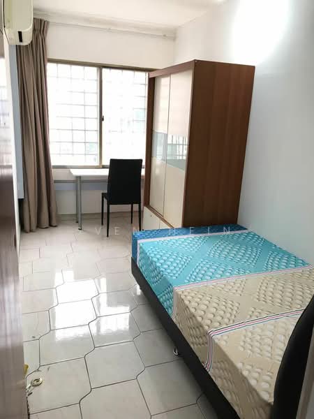 People's Park Complex, 1 Park Road, 5 Bedrooms, 1,119 sqft, Apartment For Sale, by Sven Hein, 500192720 - Bedroom - PropertyGuru.com.sg
