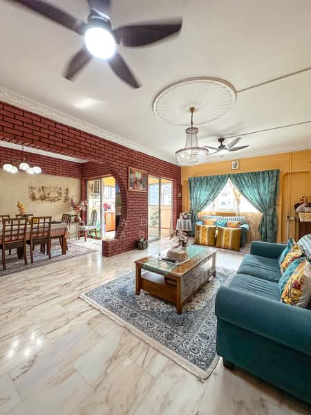 436 Jurong West Avenue 1, 436 Jurong West Avenue 1, 3 Bedrooms, 1,453 sqft, HDB Flat For Sale, by Fadhil Jabbar, 500192722 - Living Room - PropertyGuru.com.sg