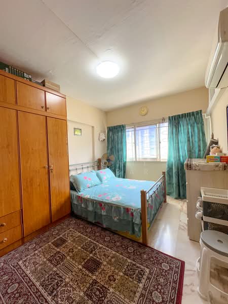 436 Jurong West Avenue 1, 436 Jurong West Avenue 1, 3 Bedrooms, 1,453 sqft, HDB Flat For Sale, by Fadhil Jabbar, 500192722 - Bedroom - PropertyGuru.com.sg