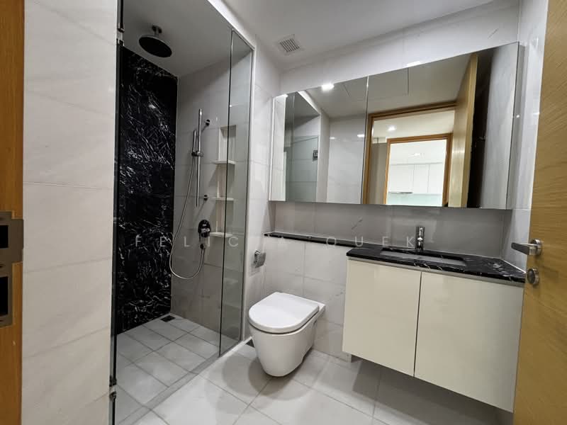 The Scala @ Lorong Chuan, 138 Serangoon Avenue 3, 1 Bedroom, 474 sqft, Condominium For Rent, by Felicia Quek, 500192744 - Bathroom - PropertyGuru.com.sg