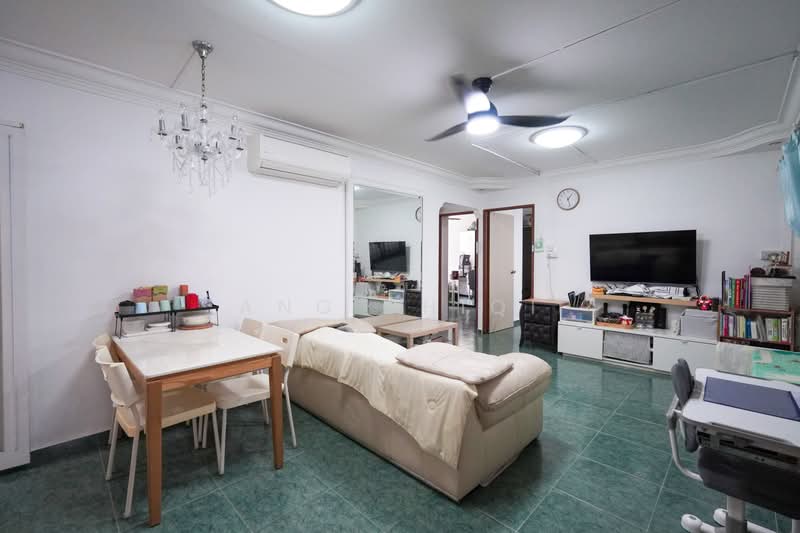 476 Sembawang Drive, 476 Sembawang Drive, 3 Bedrooms, 969 sqft, HDB Flat For Sale, by Ang ShiQi, 500192749 - Living Room - PropertyGuru.com.sg
