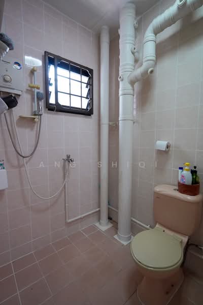 476 Sembawang Drive, 476 Sembawang Drive, 3 Bedrooms, 969 sqft, HDB Flat For Sale, by Ang ShiQi, 500192749 - Bathroom - PropertyGuru.com.sg