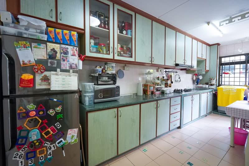 476 Sembawang Drive, 476 Sembawang Drive, 3 Bedrooms, 969 sqft, HDB Flat For Sale, by Ang ShiQi, 500192749 - Kitchen - PropertyGuru.com.sg