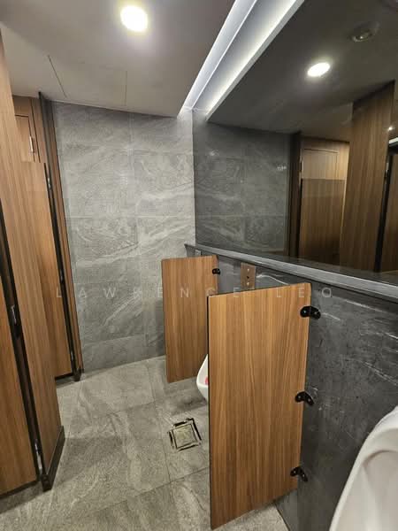Keppel Bay Tower, 1 Harbourfront Avenue, 2,500 sqft, Office For Rent, by Lawrence Leo, 500192754 - Bathroom - CommercialGuru.com.sg