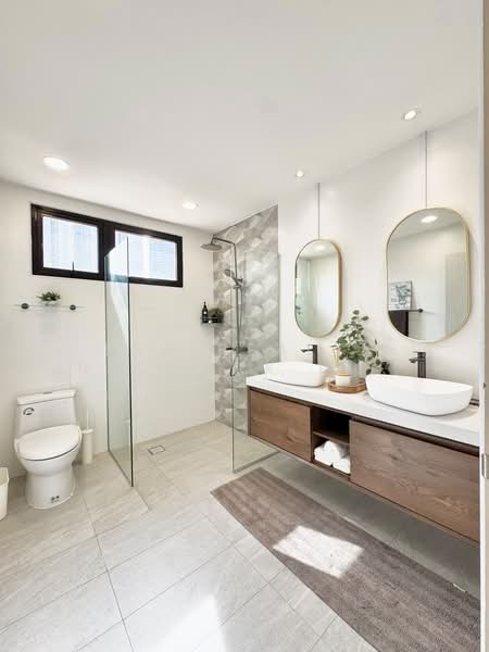Yong An Park, 331 River Valley Road, 4 Bedrooms, 3,606 sqft, Condominium For Sale, by Phoebe, 500192760 - Bathroom - PropertyGuru.com.sg