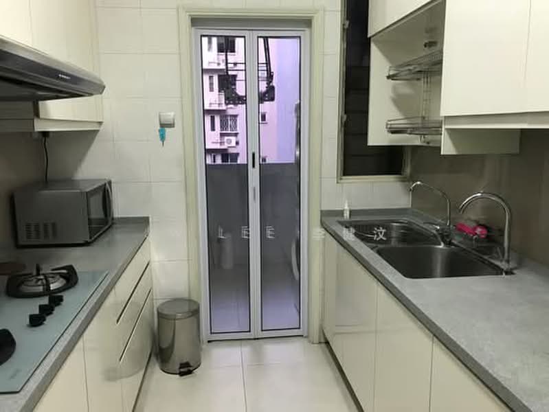 Castle Green, 483 Yio Chu Kang Road, 2 Bedrooms, 947 sqft, Condominium For Sale, by JW Lee 李健汶, 500192762 - Kitchen - PropertyGuru.com.sg