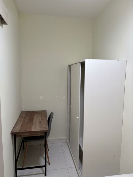 International Plaza, 10 Anson Road, Room Rental, 100 sqft, Apartment For Rent, by Juita Tan, 500192763 - Bedroom - PropertyGuru.com.sg