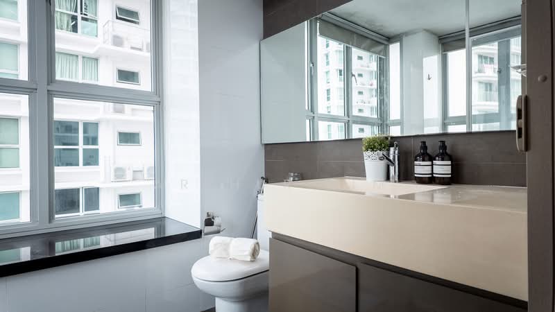 275A Bishan Street 24, 275A Bishan Street 24, 4 Bedrooms, 1,291 sqft, HDB Flat For Sale, by Arthur Lim, 500192768 - Master Bathroom - PropertyGuru.com.sg