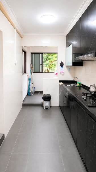631 Woodlands Ring Road, 631 Woodlands Ring Road, 3 Bedrooms, 1,076 sqft, HDB Flat For Sale, by Kamarul Realtor, 500192778 - Kitchen - PropertyGuru.com.sg