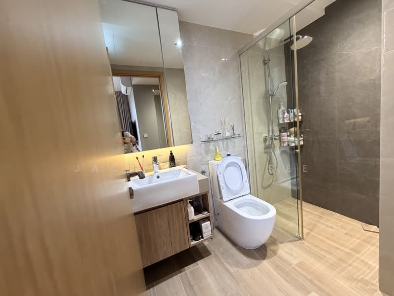 Urban Treasures, 205 Jalan Eunos, 3 Bedrooms, 883 sqft, Condominium For Sale, by Jacqueline See, 500192780 - Bathroom - PropertyGuru.com.sg