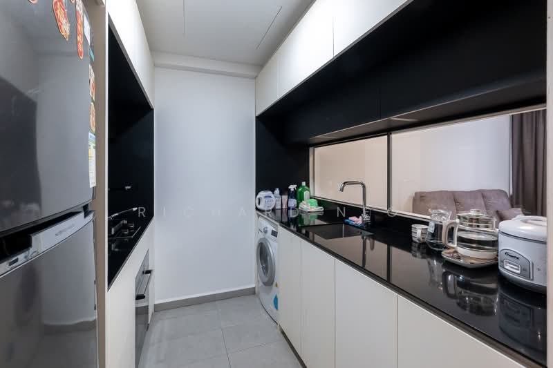 Le Quest, 10 Bukit Batok Street 41, 2 Bedrooms, 700 sqft, Condominium For Sale, by Richard Neo, 500192782 - Kitchen - PropertyGuru.com.sg