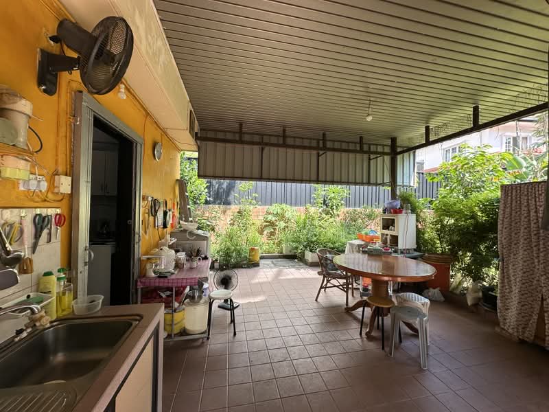 East Coast vicinity, Lorong L Telok Kurau , Lorong N Telok Kurau, East Coast Road, Telok Kurau Road, 4 Bedrooms, 2,500 sqft, Detached House For Sale, by Nicole Chia, 500192786 - Kitchen - PropertyGuru.com.sg