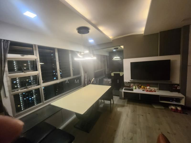 312A Clementi Avenue 4, 312A Clementi Avenue 4, 2 Bedrooms, 743 sqft, HDB Flat For Sale, by James Sin, 500192795 - Living Room - PropertyGuru.com.sg