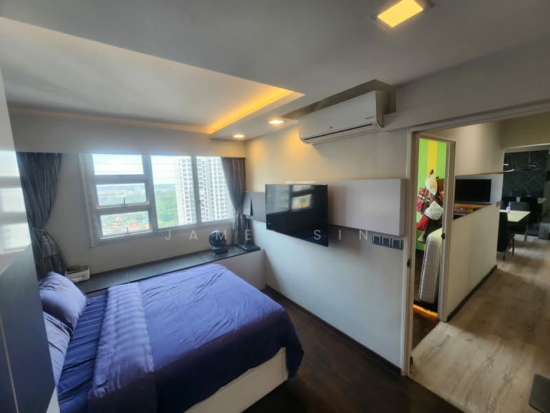 312A Clementi Avenue 4, 312A Clementi Avenue 4, 2 Bedrooms, 743 sqft, HDB Flat For Sale, by James Sin, 500192795 - Master Bedroom - PropertyGuru.com.sg