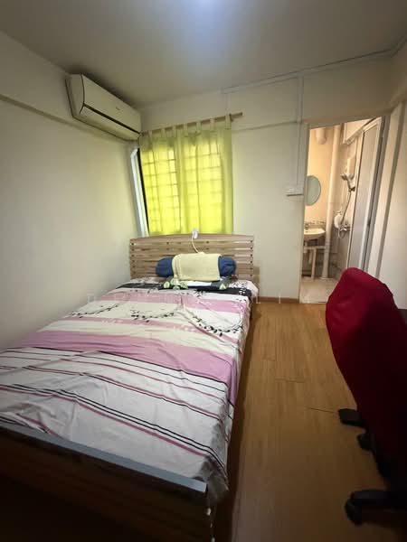505 Ang Mo Kio Avenue 8, 505 Ang Mo Kio Avenue 8, 2 Bedrooms, 721 sqft, HDB Flat For Sale, by Dennis Lim, 500192809 - Bedroom - PropertyGuru.com.sg