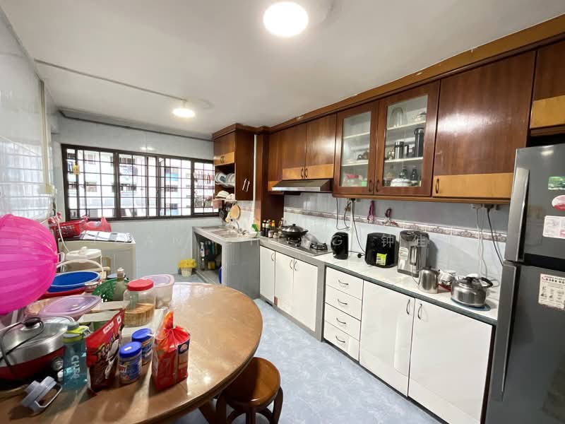461 Jurong West Street 41, 461 Jurong West Street 41, 3 Bedrooms, 1,054 sqft, HDB Flat For Sale, by Joan Cheng 钟佳晖, 500192820 - Kitchen - PropertyGuru.com.sg