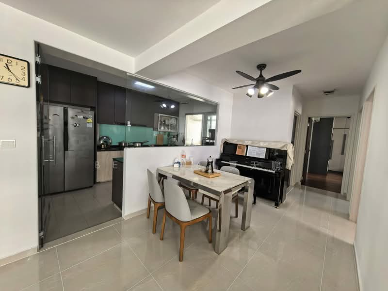 694C Woodlands Drive 62, 694C Woodlands Drive 62, 3 Bedrooms, 1,216 sqft, HDB Flat For Sale, by Ben XIA 夏天鹏, 500192822 - Kitchen - PropertyGuru.com.sg