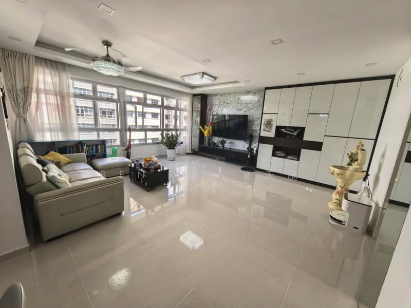 694C Woodlands Drive 62, 694C Woodlands Drive 62, 3 Bedrooms, 1,216 sqft, HDB Flat For Sale, by Ben XIA 夏天鹏, 500192822 - Living Room - PropertyGuru.com.sg