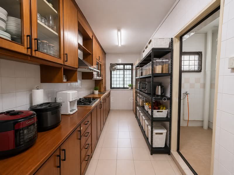668D Jurong West Street 64, 668D Jurong West Street 64, 3 Bedrooms, 915 sqft, HDB Flat For Sale, by Michelle Cheong, 500192827 - Kitchen - PropertyGuru.com.sg