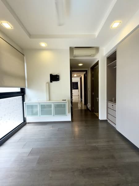 Lush Acres, Sengkang West Way/Fernvale, 3 Bedrooms, 926 sqft, Executive Condominium For Rent, by Zack Goh Tze Khiang, 500192828 - Master bedroom - PropertyGuru.com.sg