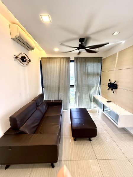 Lush Acres, Sengkang West Way/Fernvale, 3 Bedrooms, 926 sqft, Executive Condominium For Rent, by Zack Goh Tze Khiang, 500192828 - Living Room - PropertyGuru.com.sg
