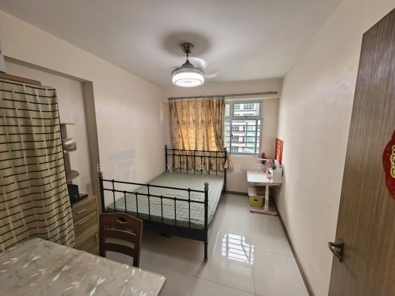 453A Bukit Batok West Avenue 6, 453A Bukit Batok West Avenue 6, 3 Bedrooms, 1,238 sqft, HDB Flat For Sale, by Ben XIA 夏天鹏, 500192833 - Bedroom - PropertyGuru.com.sg
