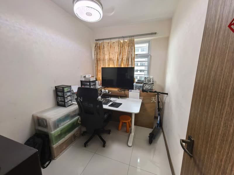 453A Bukit Batok West Avenue 6, 453A Bukit Batok West Avenue 6, 3 Bedrooms, 1,238 sqft, HDB Flat For Sale, by Ben XIA 夏天鹏, 500192833 - Study - PropertyGuru.com.sg