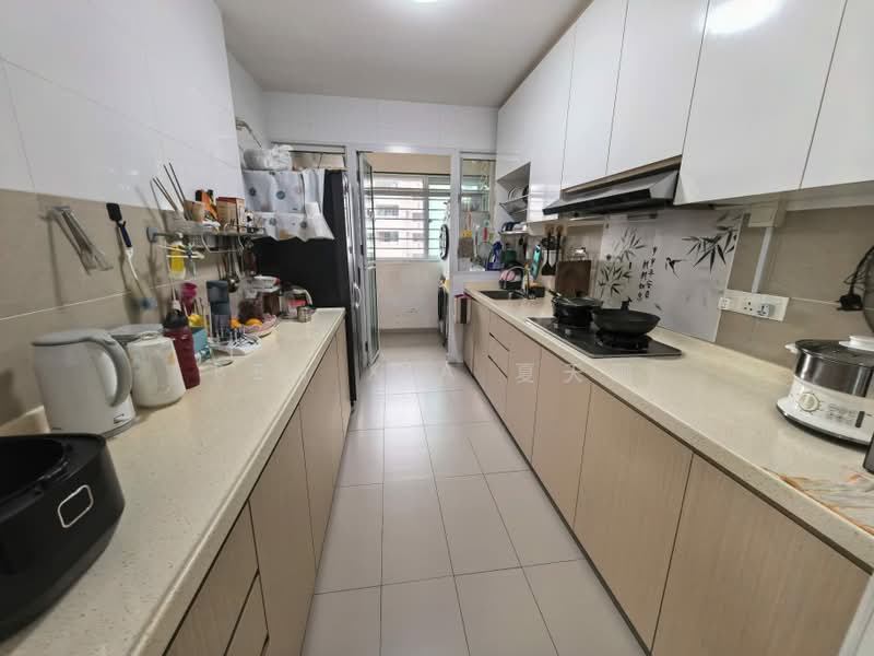 453A Bukit Batok West Avenue 6, 453A Bukit Batok West Avenue 6, 3 Bedrooms, 1,238 sqft, HDB Flat For Sale, by Ben XIA 夏天鹏, 500192833 - Kitchen - PropertyGuru.com.sg
