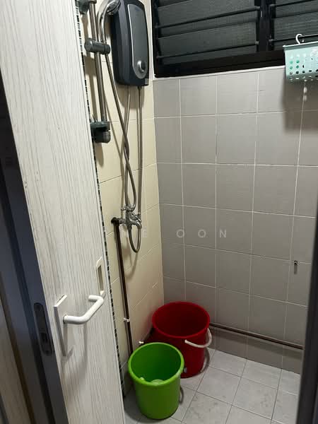 119 Potong Pasir Avenue 1, 119 Potong Pasir Avenue 1, Room Rental, 150 sqft, HDB Flat For Rent, by Jane Oon, 500192849 - Bathroom - PropertyGuru.com.sg