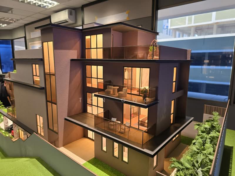 ⭐LEGACY HOMES⭐ Novena Chancery Hill Collection Brand New Detached Houses, Chancery Hill Rd/Dyson Rd/Tan Sim Boh Rd/Chancery Hill Walk/Chancery Lane, 6 Bedrooms, 9,448 sqft, Detached House For Sale, by Ton Ong, 500192850 - Balcony - PropertyGuru.com.sg