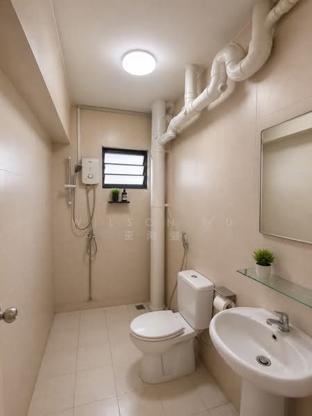 143 Lorong 2 Toa Payoh, 143 Lorong 2 Toa Payoh, 3 Bedrooms, 1,184 sqft, HDB Flat For Sale, by Wilson Wu 巫海强, 500192852 - Bathroom - PropertyGuru.com.sg