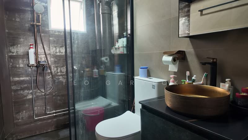 336 Sembawang Crescent, 336 Sembawang Crescent, 3 Bedrooms, 1,475 sqft, HDB Flat For Sale, by Teo Garrick, 500192856 - Bathroom - PropertyGuru.com.sg