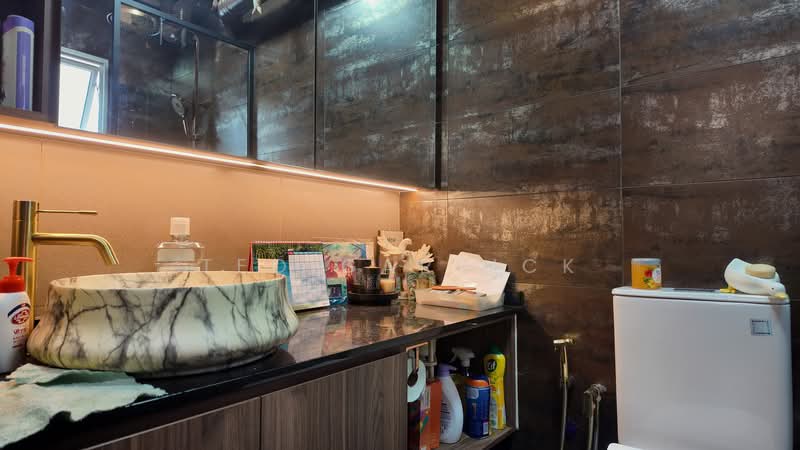 336 Sembawang Crescent, 336 Sembawang Crescent, 3 Bedrooms, 1,475 sqft, HDB Flat For Sale, by Teo Garrick, 500192856 - Bathroom - PropertyGuru.com.sg