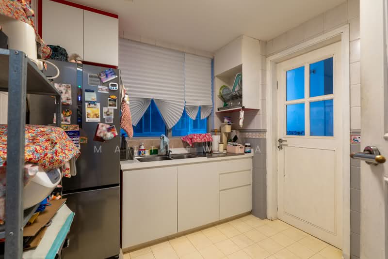 The Bayshore, 22 Bayshore Road, 2 Bedrooms, 947 sqft, Condominium For Sale, by Matthew Lam, 500192857 - Kitchen - PropertyGuru.com.sg