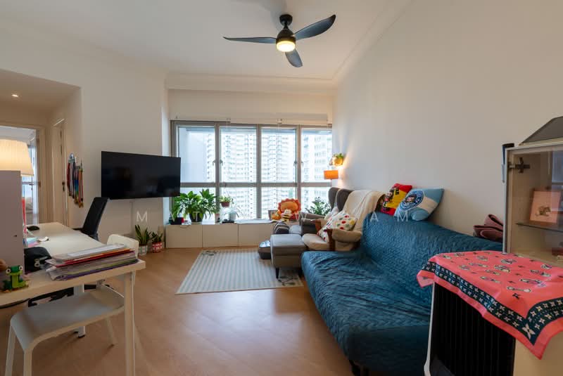 The Bayshore, 22 Bayshore Road, 2 Bedrooms, 947 sqft, Condominium For Sale, by Matthew Lam, 500192857 - Living Room - PropertyGuru.com.sg