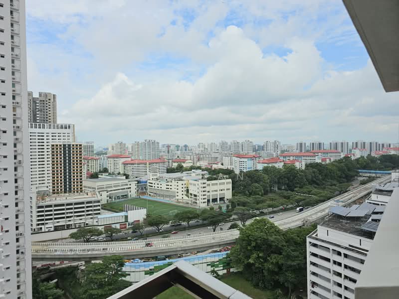 192 Bukit Batok West Avenue 6, 192 Bukit Batok West Avenue 6, 3 Bedrooms, 1,270 sqft, HDB Flat For Sale, by Siti Hasyimah Hassan, 500192860 - Exterior - PropertyGuru.com.sg