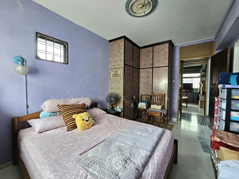 192 Bukit Batok West Avenue 6, 192 Bukit Batok West Avenue 6, 3 Bedrooms, 1,270 sqft, HDB Flat For Sale, by Siti Hasyimah Hassan, 500192860 - Bedroom - PropertyGuru.com.sg
