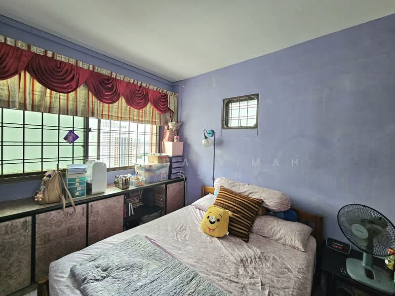 192 Bukit Batok West Avenue 6, 192 Bukit Batok West Avenue 6, 3 Bedrooms, 1,270 sqft, HDB Flat For Sale, by Siti Hasyimah Hassan, 500192860 - Bedroom - PropertyGuru.com.sg