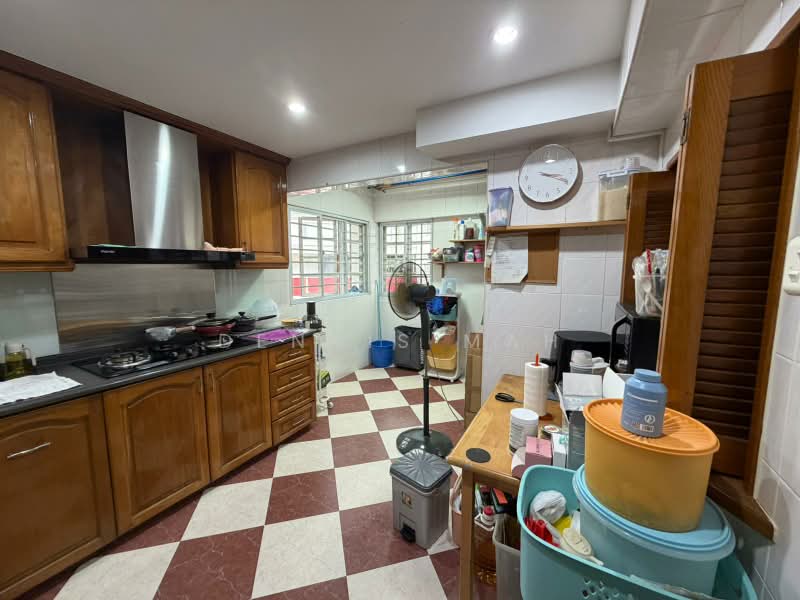 304 Canberra Road, 304 Canberra Road, 4 Bedrooms, 1,518 sqft, HDB Flat For Sale, by Dennis Mah, 500192864 - Kitchen - PropertyGuru.com.sg
