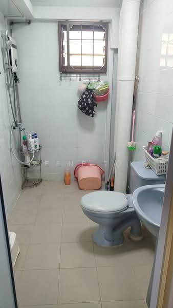 333 Sembawang Close, 333 Sembawang Close, Room Rental, 120 sqft, HDB Flat For Rent, by Reene Tok, 500192869 - Bathroom - PropertyGuru.com.sg