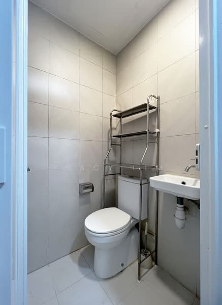 The Brownstone, 160 Canberra Drive, 3 Bedrooms, 958 sqft, Executive Condominium For Sale, by Tracy Lim, 500192888 - Bathroom - PropertyGuru.com.sg