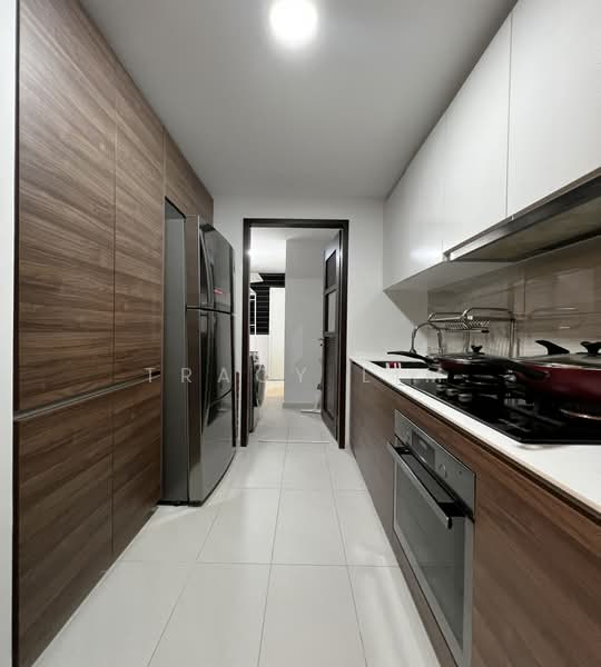 The Brownstone, 160 Canberra Drive, 3 Bedrooms, 958 sqft, Executive Condominium For Sale, by Tracy Lim, 500192888 - Kitchen - PropertyGuru.com.sg