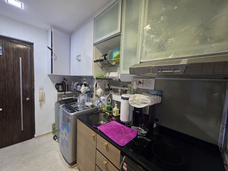 Le Regal, 340 Geylang Road, 1 Bedroom, 420 sqft, Apartment For Sale, by Dennis Mah, 500192889 - Kitchen - PropertyGuru.com.sg