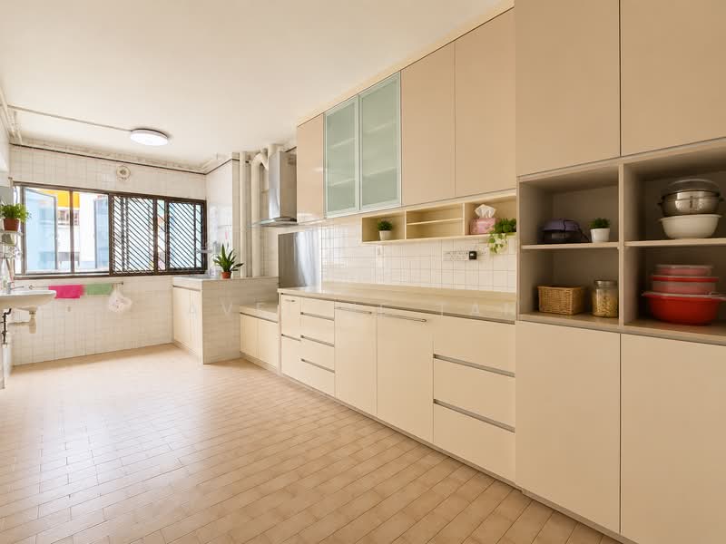210 Bukit Batok Street 21, 210 Bukit Batok Street 21, 3 Bedrooms, 1,119 sqft, HDB Flat For Sale, by Aveline Tan, 500192896 - Kitchen - PropertyGuru.com.sg