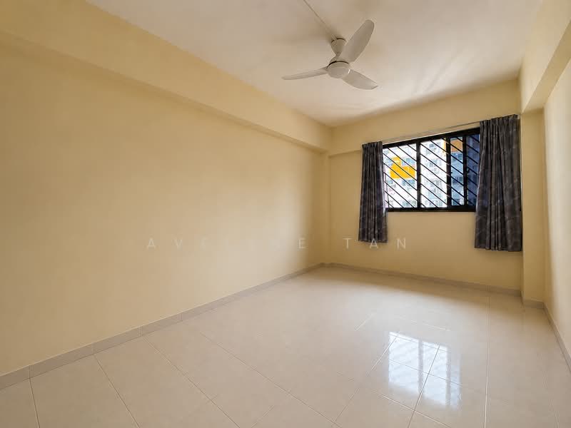 210 Bukit Batok Street 21, 210 Bukit Batok Street 21, Dairy Farm / Bukit Panjang / Choa Chu Kang, 3 Bedrooms, 1,119 sqft, HDB Flat For Sale, by Aveline Tan, 500192896 - Common Bedroom - PropertyGuru.com.sg